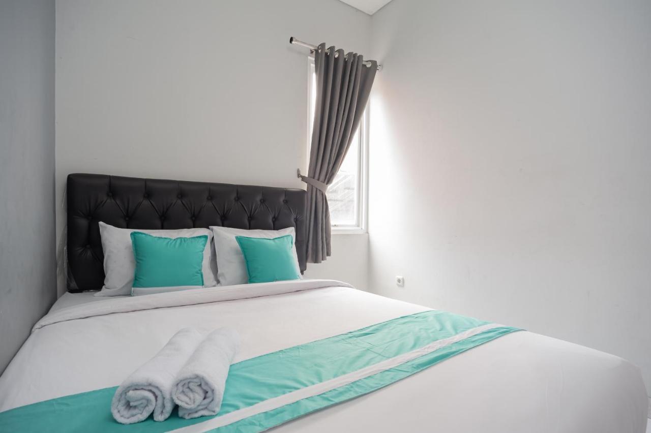 Kamar Double dengan Kamar Mandi Bersama